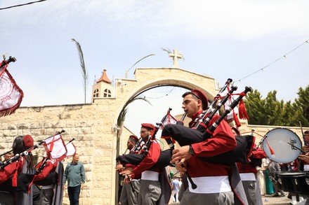 Palestinian Christians Attend Orthodox Palm Sunday Editorial Stock ...