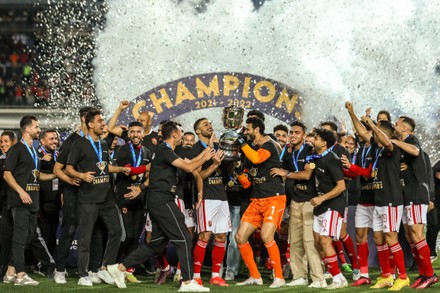 Goleiros Nacional Mohamed El-Shenawy Da Equipe De Futebol De Egito Foto de  Stock Editorial - Imagem de goleiro, profissional: 138193208