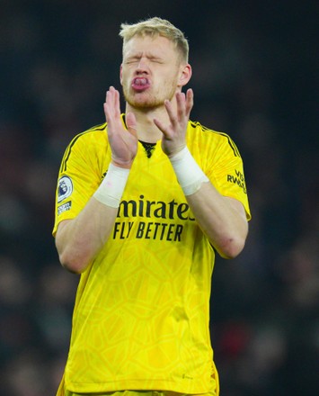 Arsenal Goalkeeper Aaron Ramsdale Reacts Full Editorial Stock Photo ...