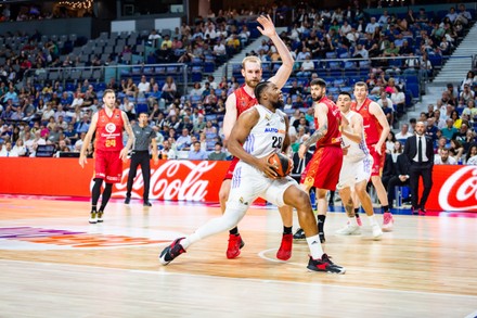 Spanish deals basket league