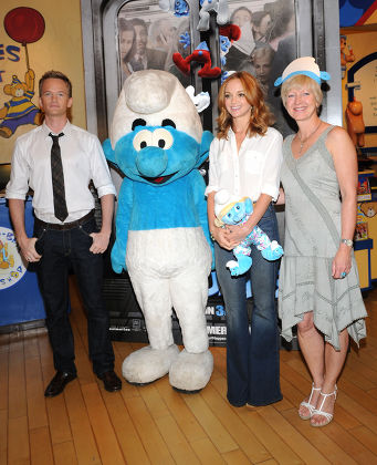 Smurf Week Promotion at Build-a-Bear, New York, America - 27 Jul 2011