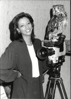 News Reader Zeinab Badawi With Ollie The Owl 1988