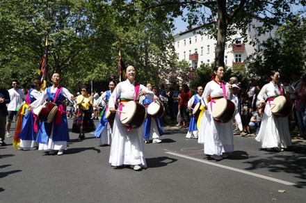 5,000 Cultural festivals Stock Pictures, Editorial Images and Stock