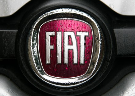 Logo Fiat Old editorial stock photo. Illustration of vehicles - 124367513