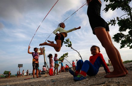 20,000 Philippines government Stock Pictures, Editorial Images and ...