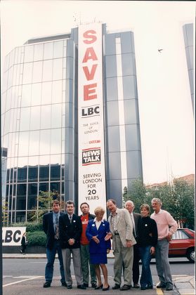 London Broadcasting Company Lbc Radio - Campaign Outside Their Hammersmith Office - Save Lbc Radio Station Richard Littlejohn Douglas Cameron Fred Housego Dame Shirley Porter Ken Livingstone Frank Bough And Pete Murray ? 1993