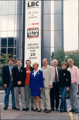 London Broadcasting Company Lbc Radio - Campaign Outside Their Hammersmith Office - Save Lbc Radio Station Richard Littlejohn Douglas Cameron Fred Housego Dame Shirley Porter Ken Livingstone Frank Bough And Pete Murray - 1993
