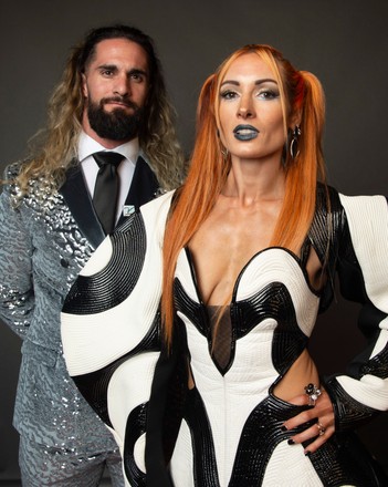 WWE Superstars Seth Rollins, Becky Lynch Present Award, Pose Backstage At  2023 ESPYS (Special Look)