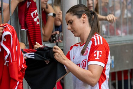 bayern munich women's shirt