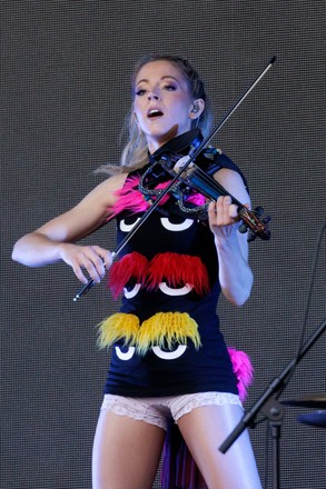 Lindsey Stirling in concert, Cologne, Germany - 28 Jul 2023 Redaktionelt stock-billede