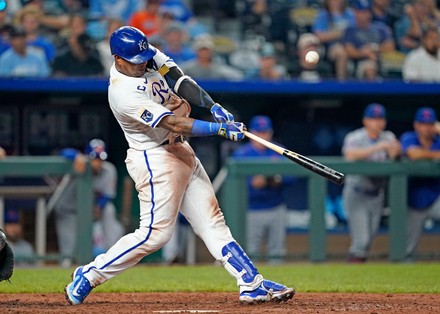 Salvador Perez of the Kansas City Royals poses for a photo with  Fotografía de noticias - Getty Images