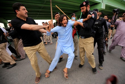 Pakistan's former prime minister Imran Khan sentenced to three years in jail, Peshawar - 05 Aug 2023 Redakční Stock snímek