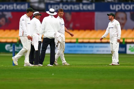 5,000 Cricket umpire Stock Pictures, Editorial Images and Stock Photos