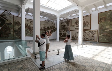 Visitors Take Pictures Bardo National Museum Foto de stock de