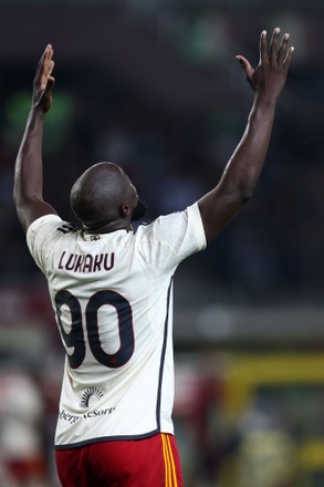 Torino, Italy. 24th Sep, 2023. Romelu Lukaku of As Roma celebrates after  scoring his team's first goal during the Serie A match beetween Torino Fc  and As Roma at Stadio Olimpico on