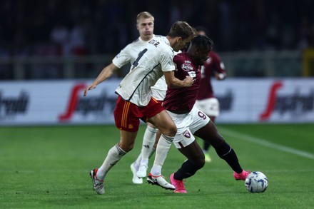 Leandro Paredes Roma Controls Ball During Editorial Stock Photo - Stock  Image