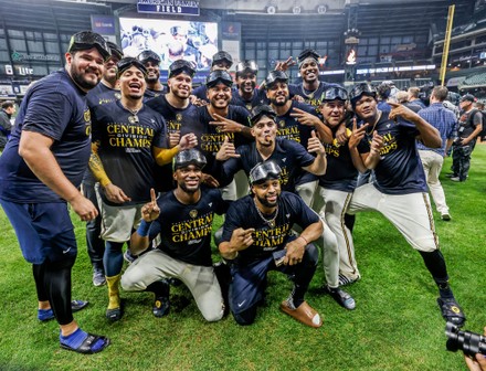 New Poster Official Milwaukee Brewers NL Central Champs 2023