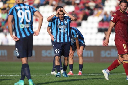 Futebol Italiano Serie B Combina Como Cittadella Vs Spal Foto Editorial -  Imagem de jogador, futebol: 248082236