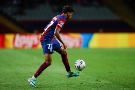 27 Lamine Yamal Fc Barcelona Controls Editorial Stock Photo - Stock