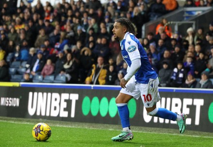 Tyrhys Dolan (10) of Blackburn Rovers arrives at Swansea.com stadium Stock  Photo - Alamy