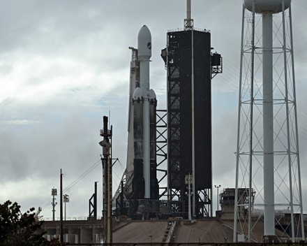 spacex falcon heavy launches x37b ussf florida Stock Photos (Exclusive ...