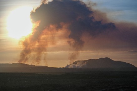 Volcanic Activity Grindavik Stock Photos Exclusive Shutterstock   Shutterstock 14299928f 