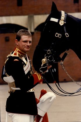 Blues and Royals Trooper of the Household Cavalry at Horse…