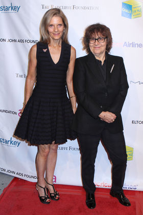 10th Annual Elton John AIDS Foundation's 'An Enduring Vision' Benefit, New York, America - 26 Oct 2011