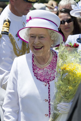 Queen Elizabeth II State Visit to Perth, Australia - 29 Oct 2011 Stock ...