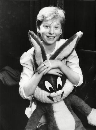 Fay Masterson With Bugs Bunny Toy. She Is Auditioning To Play Pippi Longstocking In Film 1986.