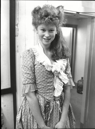Fay Masterson Child Actor 1985 In Historical Dress For Film Valmont.