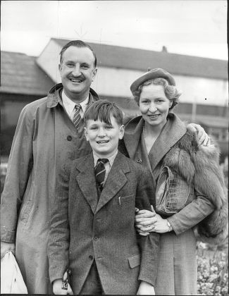 Colonel Sir Arthur Young Commissioner Of Police For City Of London With Wife Ivy Hammond And Son Christopher Young 1955.
