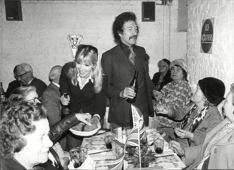 Actor Peter Wyngarde With Actress Susan Hampshire At Silver Jubilee Lunch With 50 Pensioners Selected By Help The Aged And He Rotary Club Of Kensington And Chelsea At Annabelle's Cafe In Fulham Road