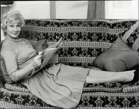 Googie Withers Actress On Sofa With Book 1963.