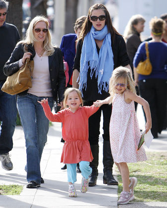 Jennifer Garner Daughters Violet Seraphina Affleck Editorial Stock ...