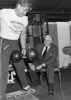 Dave Prowse Shows Brian Vine How To Lift Antique Dumbell