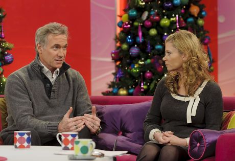 'Lorraine Live' TV Programme, London, Britain. - 12 Dec 2011