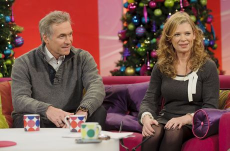'Lorraine Live' TV Programme, London, Britain. - 12 Dec 2011