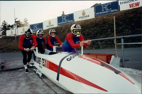 Former Sprinter Allan Wells With Parachute Regiment No 2 British Bobsleigh Team Winterberg Germany For Four-man National Championships 1990.