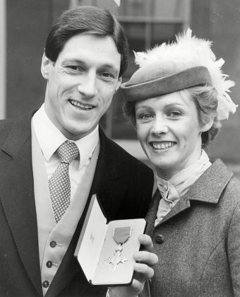 Allan Wells And His Wife Margot Wells At Buckingham Palace As He Is Awarded An Mbe 1982.