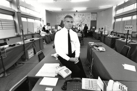 Conservative Party Conference Security In Brighton 1988 Chief Super David Tomlinson In Police Control Room