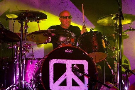 Chickenfoot in concert at Manchester Academy, Britain - 12 Jan 2012