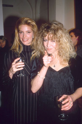 ART EXHIBITION PARTY AT HAMILTONS GALLERY, LONDON, BRITAIN - 1989