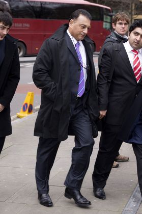 Metropolitan Police Commander Ali Dizaei arriving at Southwark Crown Court, London, Britain - 23 Jan 2012