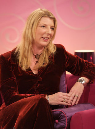 'Lorraine Live' TV Programme, London, Britain - 24 Jan 2012
