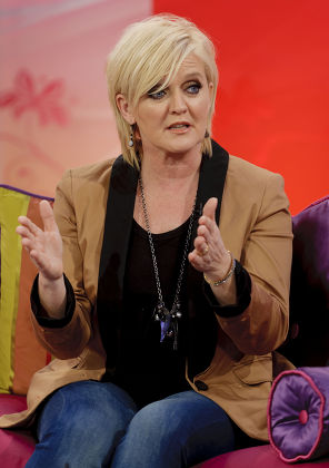 'Lorraine Live' TV Programme, London, Britain - 26 Jan 2012
