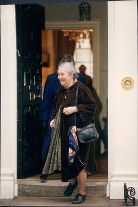 Mrs Gillian Clarke Wife Of Chancellor Kenneth Clarke Leaving No.11 Downing Street Today. (for Full Caption See Version)