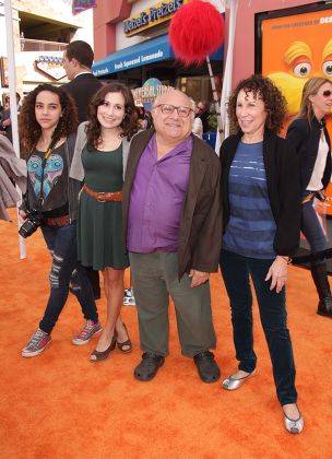 Danny Devito Rhea Perlman Daughters Grace Editorial Stock Photo - Stock