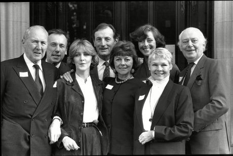 Defining Dyslexia Famous People Who Suffer From It At The St Stephens Entrance Of The House Of Commons Back Row Christopher Timothy Gerald Harper Maria Aitken L To R Front Row Sir Anthony Quayle Patricia Hodge Dorothy Tutin And Judy Dench