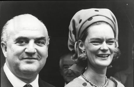 The wedding of Sir George Weidenfeld and Sandra Meyer at Caxton Hall, London, Britain - 1966